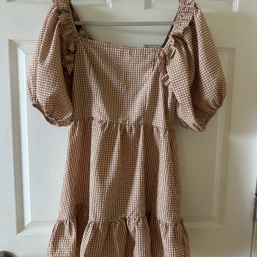 Forever 21 Gingham Puff-Sleeve Tiered Mini Dress - Beige & White
